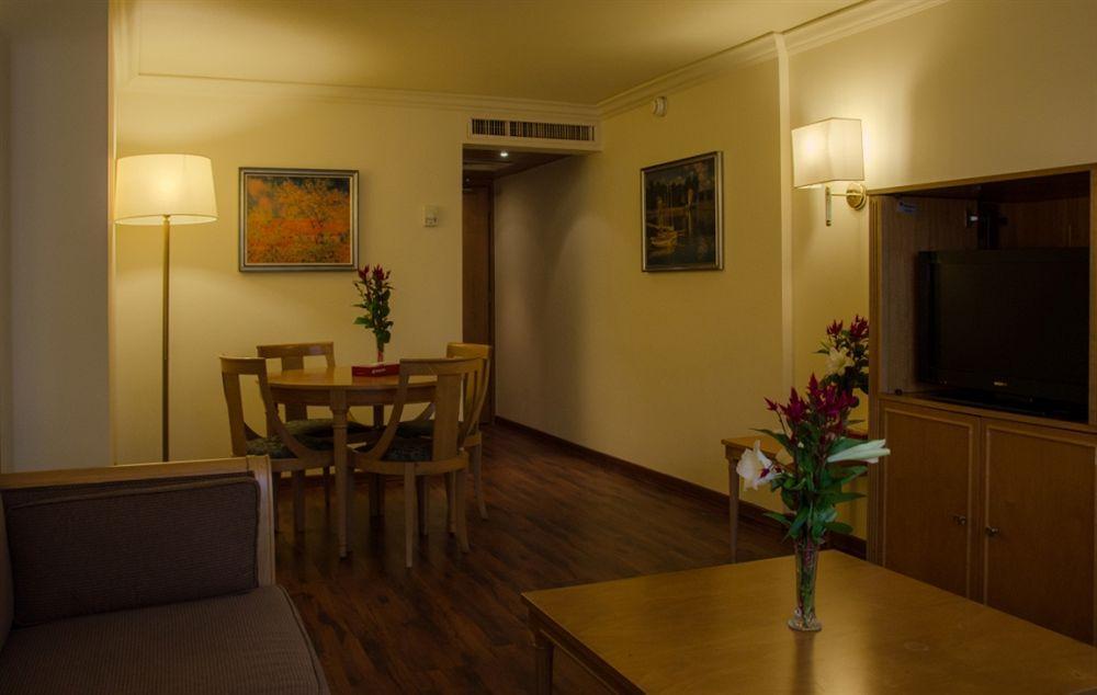ביירות Le Commodore Hotel מראה חיצוני תמונה