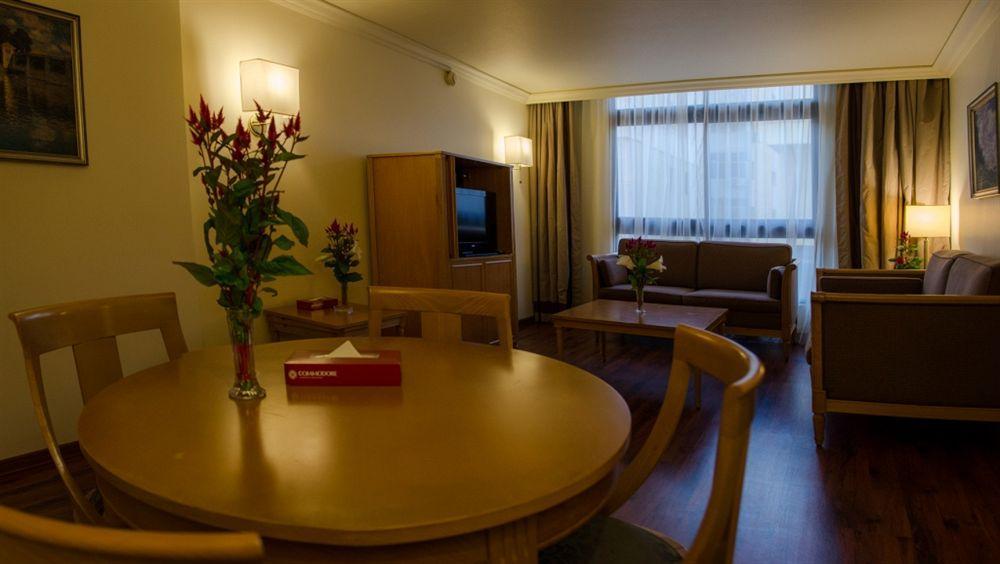 ביירות Le Commodore Hotel מראה חיצוני תמונה