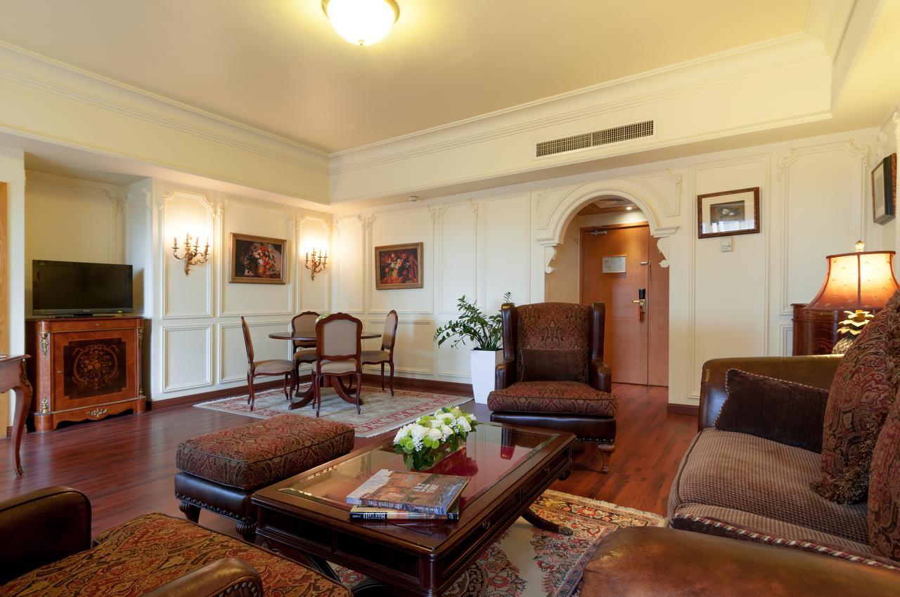 ביירות Le Commodore Hotel מראה חיצוני תמונה