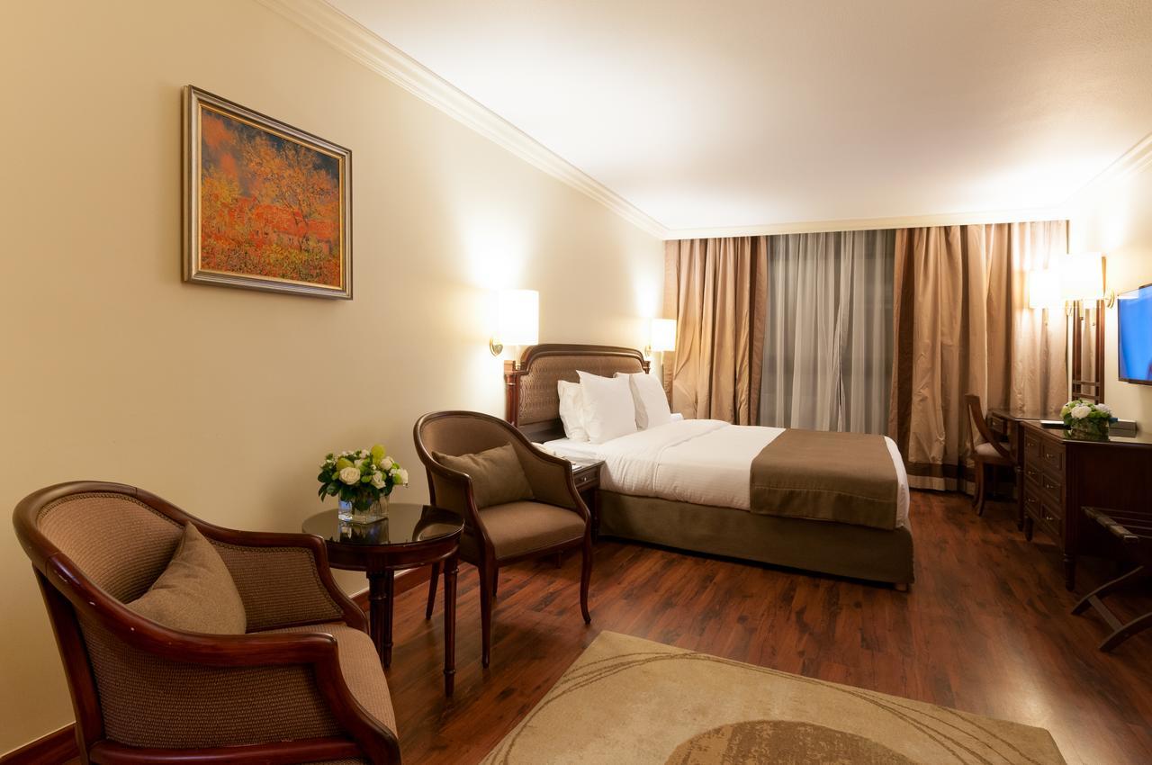 ביירות Le Commodore Hotel מראה חיצוני תמונה