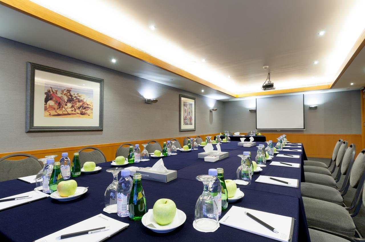 ביירות Le Commodore Hotel מראה חיצוני תמונה